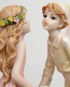 Kissing Couple Love Angel un par de artesanías de resina decoraciones para el hogar dando regalos de boda para recién casados - Product Image 3