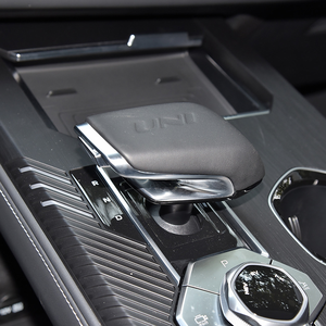 2024 핫 세일 새로운 에너지 차량 하이브리드 SUV 1.5T 170ps L4 모터 통근 및 단체 외출 - Product Image 6