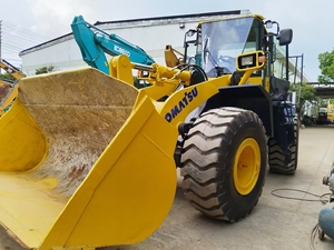 Chargeuse sur pneus Komatsu WA380 d'occasion, capacité de 6 tonnes, moteur Cummins, pompe hydraulique MOOG, équipement de construction - Product Image 4