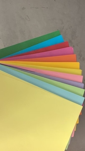 Fábrica 180G 220G A4 A3 Papel de construcción Cartulina artesanal gruesa Tarjeta de color de pulpa de madera virgen Cartulina de cartón de color teñido en masa - Product Image 4