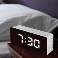 Réveil numérique à LED à piles, miroir, avec fonction snooze, design moderne, pour table/bureau – Meilleures ventes