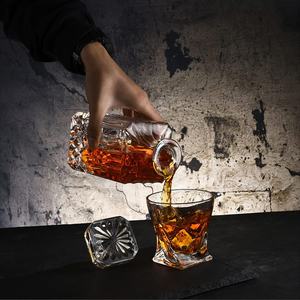 Ensemble de <span class=keywords><strong>carafe</strong></span> à whisky européenne DIY de 25 oz avec <span class=keywords><strong>bouchon</strong></span> en verre et verres, <span class=keywords><strong>carafe</strong></span> à <span class=keywords><strong>vin</strong></span> gravée - Product Image 3