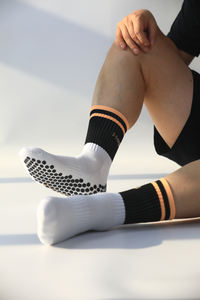 Calcetines deportivos para jóvenes con logotipo personalizado de Happyzufeng, equipo de alta compresión, transpirables, antibacterianos, de punto, sublimación inferior de ciclo libre - Product Image 6