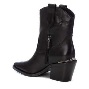 Botines de Mujer Carmela Negros Talla 36 con Tacón Medio - Product Image 3