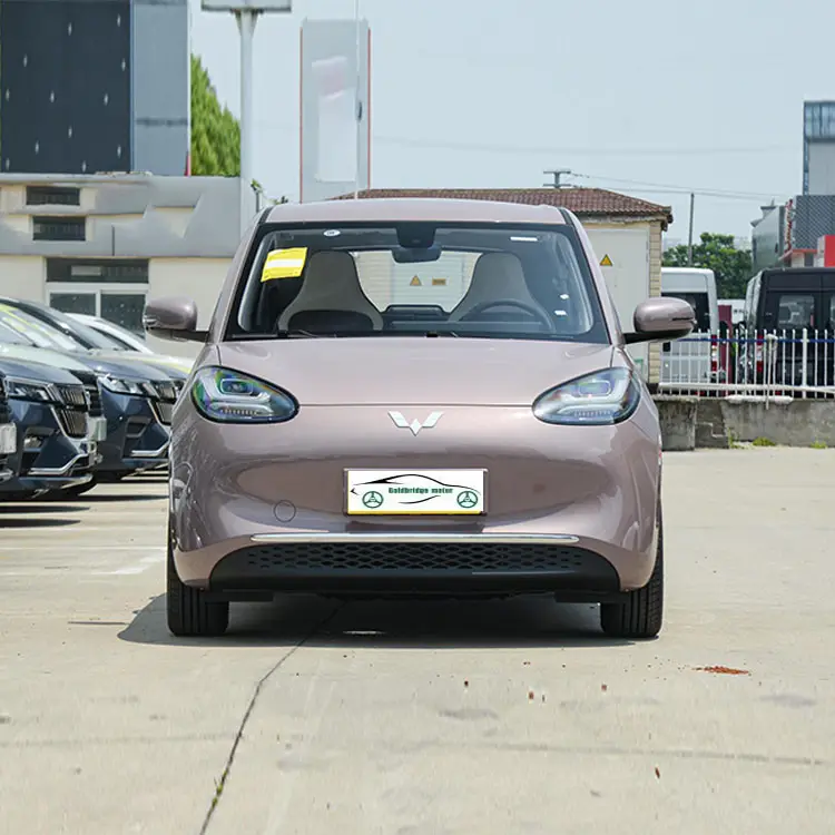 हाई स्पीड वूलिंग बिंगुओ 4 व्हील कार नई इलेक्ट्रिक वाहन कॉम्पैक्ट कार बिक्री पर