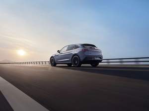 Nouveauté 2025 Véhicules électriques HUA WEI AITO M5, AITO M5 M7 M9, Voitures électriques, <span class=keywords><strong>Voiture</strong></span> de sport pour adultes, <span class=keywords><strong>Voiture</strong></span> intelligente AITO - Product Image 6