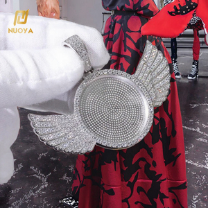 Colgante de Plata 925 Chapado en Oro con Alas de Ángel y Moissanita NUOYA, Medallón Personalizable con Foto, Joyería Moderna Hip Hop para Mujer - Product Image 3