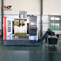 Centre d'usinage vertical VMC850 pour pièces métalliques avec cadre de commande à réglage fin