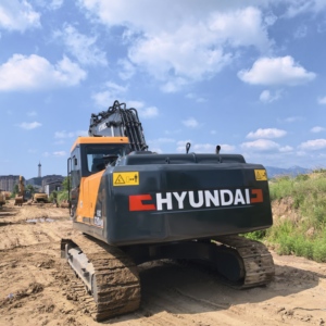 รถขุดไฮดรอลิกมือสอง Hyundai HX220HD 22 ตัน ยี่ห้อเกาหลีแท้ สำหรับงานก่อสร้าง  ลดราคาพิเศษ ใช้งานน้อย - Product Image 3