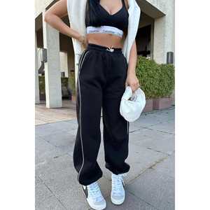 Sudaderas con Capucha y Pantalones Deportivos Negros Básicos para Mujer, Cómodos - Product Image 4