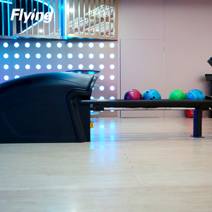 Juego de Bolos Personalizable de 10 Pinos de Goma y Madera con Máquina Lanzapelos para Adultos y Niños, para Pistas de Bolos Comerciales - Product Image 6