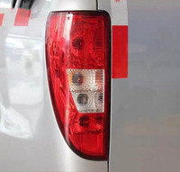 Feu arrière rouge 9P2-13404-AE utilisé pour JMC Vigus YUHU5 BAODIAN BOARDING Pickup Truck 9p2-13405ab 9p2-13404ab