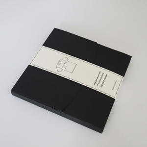 Boîte d'emballage de vêtement en papier kraft écologique avec logo personnalisé conception de manches plates pliables pour T-shirts vêtements <span class=keywords><strong>sous</strong></span>-vêtements - Product Image 6