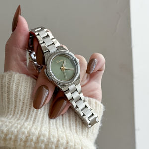 Scottie 9747 <span class=keywords><strong>Montre</strong></span> homme <span class=keywords><strong>en</strong></span> acier inoxydable <span class=keywords><strong>à</strong></span> quartz avec date Design de luxe Cadran minimaliste personnalisé Pointeur lumineux et étanche <span class=keywords><strong>à</strong></span> la mode - Product Image 1