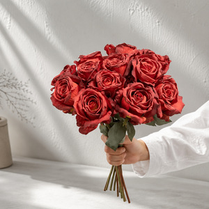 Ramo de Rosas Artificiales de Seda Rojas Hechas a Mano para Decoración de Bodas, Dropshipping Internacional - Product Image 1
