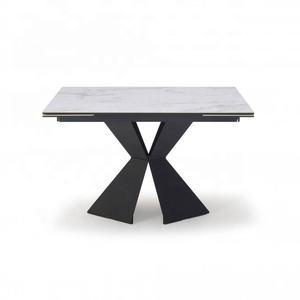 <span class=keywords><strong>Table</strong></span> de salle à manger à design Compact en céramique, mécanisme d'extension intégré avec cadre noir - Product Image 3