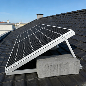 Kit de Paneles Solares para Techo Plano, Soporte Triangular para Techo de Concreto, Tamaño Personalizado Moderno, Alta Calidad, Carga de Viento de 60m/s - Product Image 1