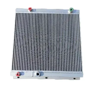 Hydraulic oil radiator for roller