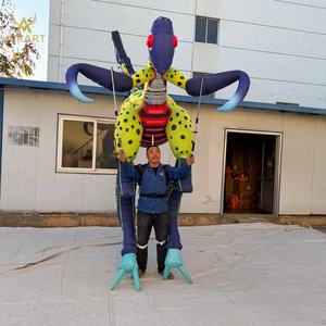 Marionnette <span class=keywords><strong>d</strong></span>'animal Mantis gonflable réaliste pour accessoire de fête à thème effrayant - Product Image 1