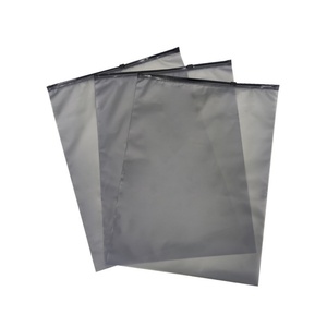 Empaque desechable de PE con cierre zip esmerilado personalizado al por mayor para ropa deportiva, con impresión de logotipo en camisetas, ropa interior y calcetines - Product Image 2