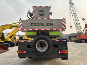 Grúa Móvil Usada ZOOMLION ZTC500V de 50 Toneladas y 245 kW con Motor Weichai y Componentes Principales de Motor y Bomba - Product Image 2