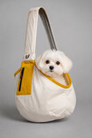 Sac de transport pour animaux de compagnie en forme de sling jaune crème, imperméable, respirant, avec sangle réglable pour petits chiens et chats jusqu'à 6 kg, utilisation en extérieur