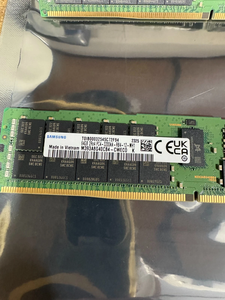 Módulo de Memoria RAM Sung M393A8G40CB4-CWE ECC DDR4-3200 de 64GB para Servidor (PC4-25600) - En Stock - Product Image 5