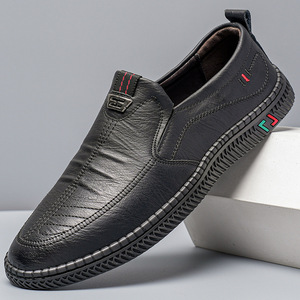Mocasines de Cuero para Hombre, con Punta Descubierta, Antideslizantes, con Suela de Goma, Color Sólido, Decoración con Logotipo en Relieve, Zapatos Casuales de Negocios - Product Image 1