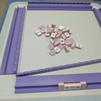 Support magnétique coloré en bois massif pour Mahjong, 20 pouces, avec barre de poussée, plateau à double rail rainuré et support à bord ondulé pour tuiles de Mahjong