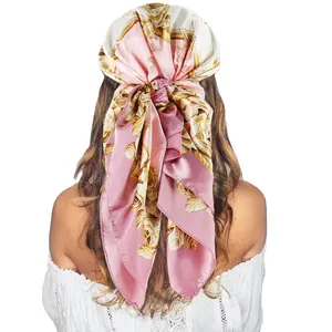 Grosir diskon besar gaya digital cetak desain baru pink sutra merasa persegi syal kepala bandana untuk wanita wanita gadis