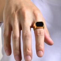 Bague carrée en acier inoxydable VAF avec pierre de verre noire pour homme