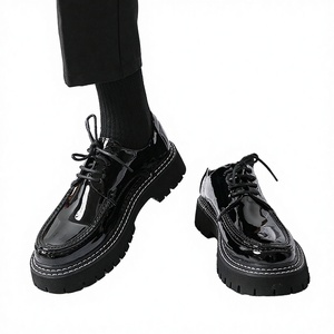Scarpe Casual da Uomo in Pelle Verniciata Lucida Stile Britannico, Punta Tonda, Suola in Vera Pelle, Scarpe Formali da Cerimonia e Matrimonio - Product Image 4