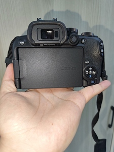 Cámara digital usada Canon R10 sin espejo de 24.2 <span class=keywords><strong>MP</strong></span> - Product Image 2