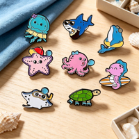 Lot de badges en émail sur le thème des animaux marins mignons : requin, pieuvre, tortue, méduse, pour décorer les sacs à dos