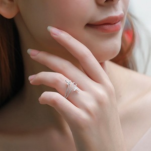 Anello a Tre Strati a Forma di Farfalla, Anello Chiuso per Donne - Product Image 6