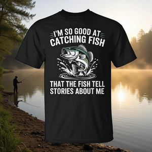 T-shirt da pescatore per la pesca al pesce basso stampata con la scritta 'I'm So Good At Catching Fish That The Fish Tell Stories About Me' Modello A10963 - Product Image 4