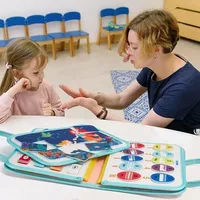Nouveautés 2024 : Tableau d'activités sensorielles en feutrine pour tout-petits, jouets Montessori pour enfants