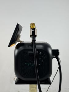 ผลิตภัณฑ์กำจัดขนแบบตั้งโต๊ะสำหรับใช้ในบ้าน เครื่องกำจัดขนด้วยเลเซอร์แบบพกพา เครื่องเลเซอร์พิโก คิวสวิตช์ เอ็นด์ วายเอจ แบบหัวเดียว - Product Image 6