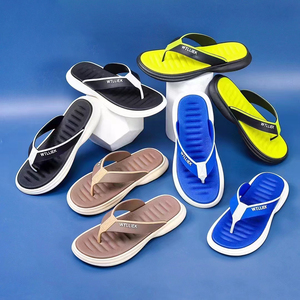 Estate da <span class=keywords><strong>uomo</strong></span> stile coreano antiscivolo spesse Sole <span class=keywords><strong>comodi</strong></span> <span class=keywords><strong>sandali</strong></span> da spiaggia all'ingrosso infradito pantofole per gli uomini - Product Image 1