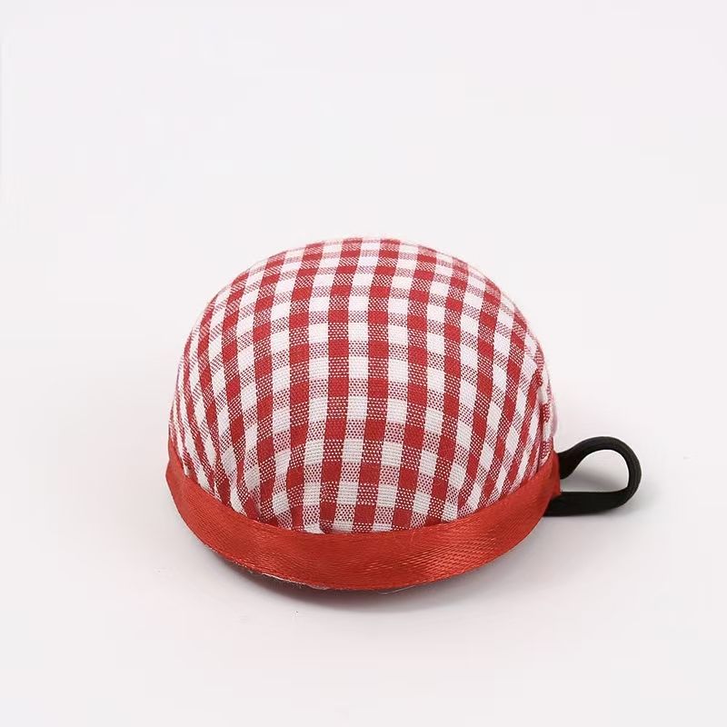 Práctica bolsa para agujas de muñeca