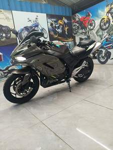 มอเตอร์ไซค์ <span class=keywords><strong>Kawasaki</strong></span> H2 Style 250 ซีซี ระบายความร้อนด้วยน้ำ ระบบหัวฉีด EFI แบบสปอร์ต พร้อมระบบเบรก ABS และชุดแฟริ่งครบชุด - Product Image 1