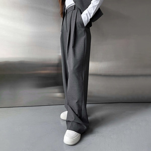 <span class=keywords><strong>Pantaloni</strong></span> Palazzo da <span class=keywords><strong>Donna</strong></span> Grigio Scuro a Vita Alta <span class=keywords><strong>con</strong></span> Doppia Piegatura, Gamba Larga, Vestibilità Ampia, Lunghezza al Pavimento, <span class=keywords><strong>con</strong></span> Tasche <span class=keywords><strong>Laterali</strong></span> - Product Image 4