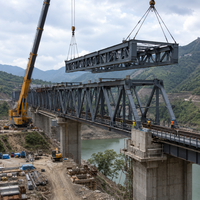 Poutres de pont en acier sur mesure, fabrication OEM de poutres en plaque, poutres en boîte et élémentaires de treillis selon dessin pour les entrepreneurs en ponts