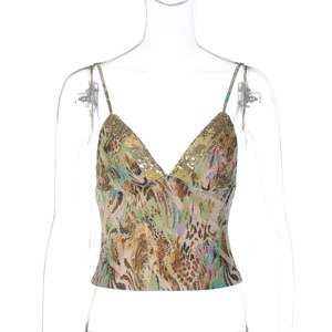 Trending Products 2026 New Arrivals Sexy Spaghetti Strap Girl's Fashion <strong>Crop</strong> <strong>Tops</strong> Sexy <strong>Sequins</strong> Shiny Camisole <strong>Tops</strong> Wholesale - Product Image 3