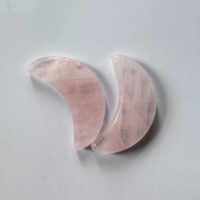 Coussin pour les yeux en quartz en forme de lune Guasha Outil pour le visage Masque de traitement des yeux en pierre de quartz Grattoir pour la peau Compresse de glace de jade
