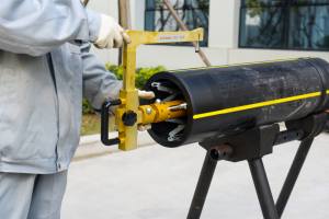 ERS400 Grattoir manuel rotatif pour tuyaux en PE, machine industrielle professionnelle pour le décapage des tuyaux en plastique HDPE PVC de 110 à 400 mm - Product Image 6