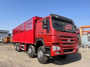 Camión Pesado Usado SINOTRUCK HOWO 6x4/8X4, 351-450HP, 41-50t, LHD/RHD, con Barandas, Euro <span class=keywords><strong>2</strong></span>, Motor Weichai, 5.3-6.2M, para Transporte de Ganado - Product Image 4