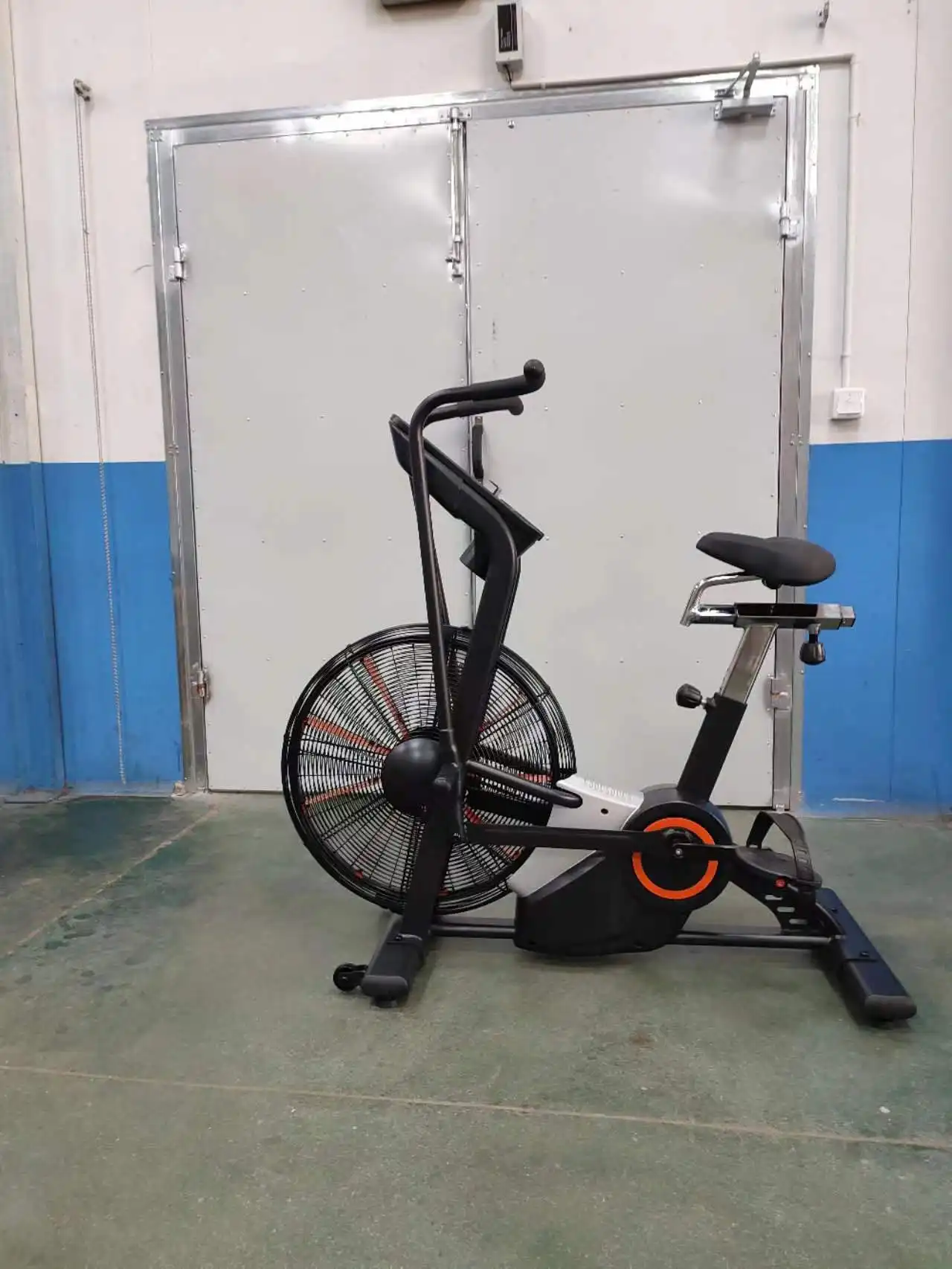 Nuovo design Cardio Fitness Indoor Air bike Body attrezzi palestra