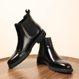 Botas de hombre de punta en piel de vacuno genuina de alta gama con decoración grabada estilo inglés y zapatos de cuero suave - Product Image 2