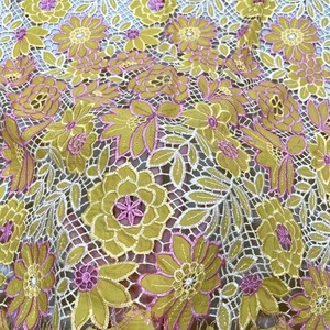 Tissu de broderie creux de luxe en dentelle de chrysanthème en stock du fabricant pour robes traditionnelles et sexy - Product Image 4